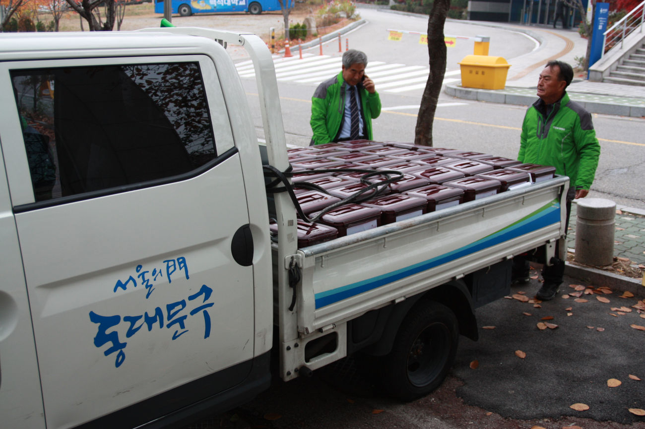 예빛나무 김치 배달 트럭